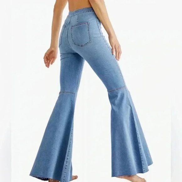 Free People Women's Just Float On Flare Bell Bottom HIGH RISE Jeans Size 27 - Picture 13 of 16